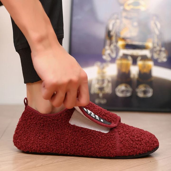 YRZL%20Men's%20Winter%20Cotton%20Shoes%20Slip-On%20Lightweight%20Indoor%20Warm%20Slippers%20Plush%20Bedroom%20Home%20Shoes%20Comfortable%20Loafers%20for%20Men%20-%20Image%204