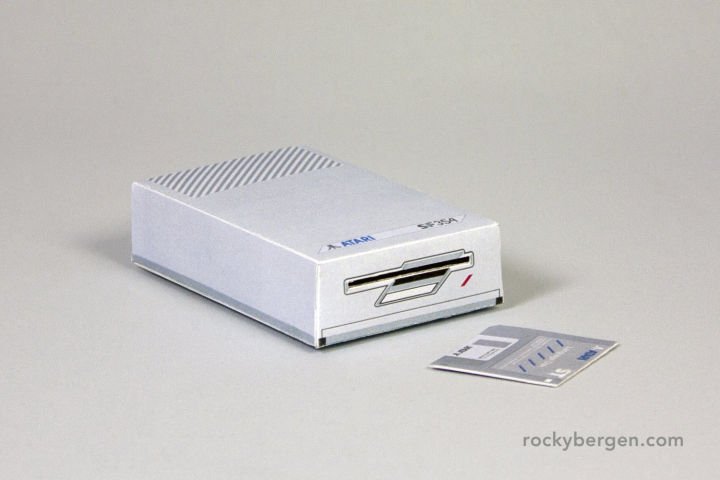 Model%20of%20a%20Classic%20Computer,%20Atari%20520%20St,%20Paper%20Model,%20Paper%20Doll,%20Papercraft%20(for%20Cutting%20and%20Assembling%20Yourself)%20-%20Image%208