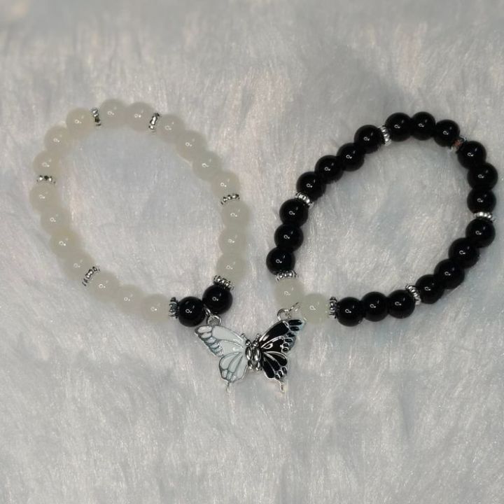 Beautiful%20pink%20and%20white%20butterfly%20charm%20bracelet%20Glass%20beads%20friendship%20bracelet%20for%20couples,%20best%20friends,%20girls%20-%20Image%202