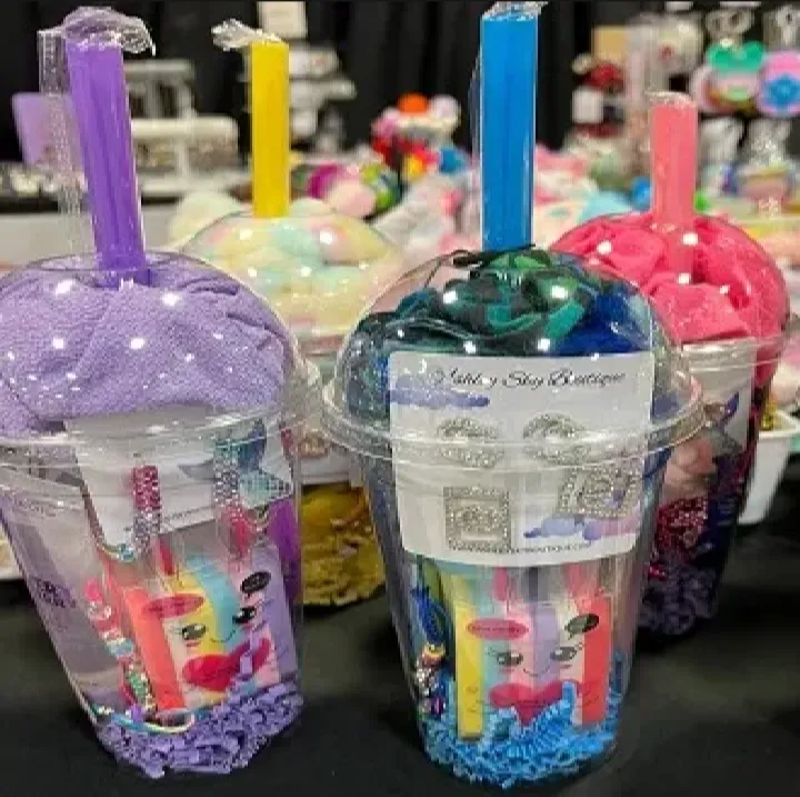 Girly Gift Cup Set – Lip Gloss, Lip Oil, Perfume & Accessories ...