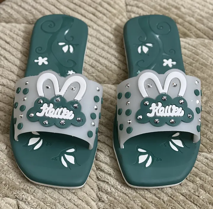 New%20Cute%20Design%20Silicone%20Upper%20Flat%20Slipper%20Sandals%20for%20Girls%20&%20Womens%20-%20Image%2010