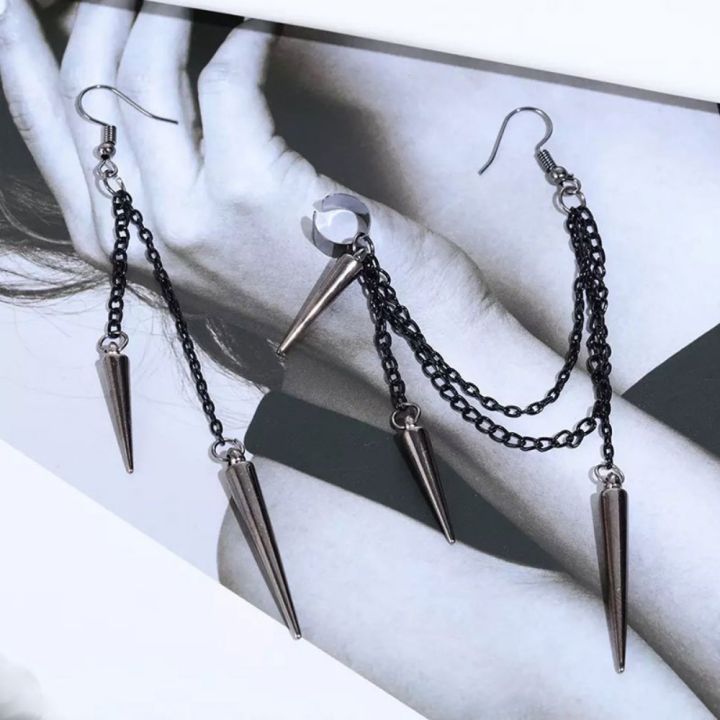 New%20Fashion%20Creative%20Trend%20Men's%20Retro%20Black%20Tassel%20Long%20Chain%20Punk%20Earrings%20Hip%20Hop%20Rivets%20Earrings%20Female%20Gothic%20Party%20Jewelry%20-%20Image%205