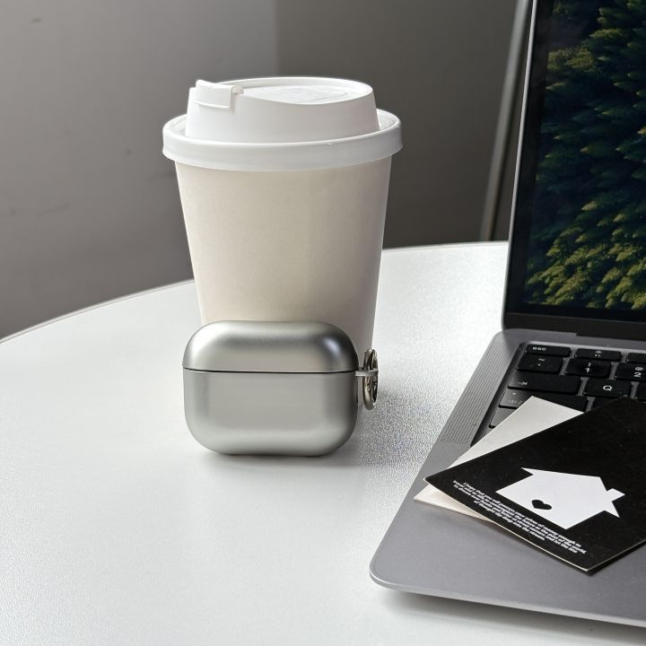 Fashion%20Simple%20Electroplated%20Silver%20Matte%20and%20Glossy%20Protective%20Earphone%20Case%20with%20Metal%20Ring%20for%20AirPods%205%201%202%203%204%20Pro2%20Pro3%20-%20Image%205