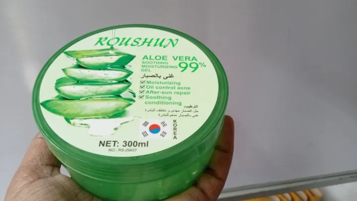 Roushun%20Aloe%20Vera%20Soothing%20Moisturizing%20Gel%2099%25%20300ml%20-%20Image%204