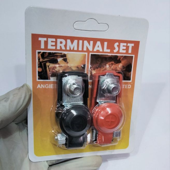 Universal%20Battery%20Terminal%20Clamp%20/%20High%20Quality%20Terminal%20set%20for%20Car,%20Truck,Van%20,%20UPS%20n%20Inverter%20Batteries%20-%20Image%202