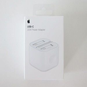 Apple%20Iphone%20USB-C%203%20Pin%2020W%20Power%20Adapter%20&%20Cable%20Complete%20Charger%20-%20Image%203
