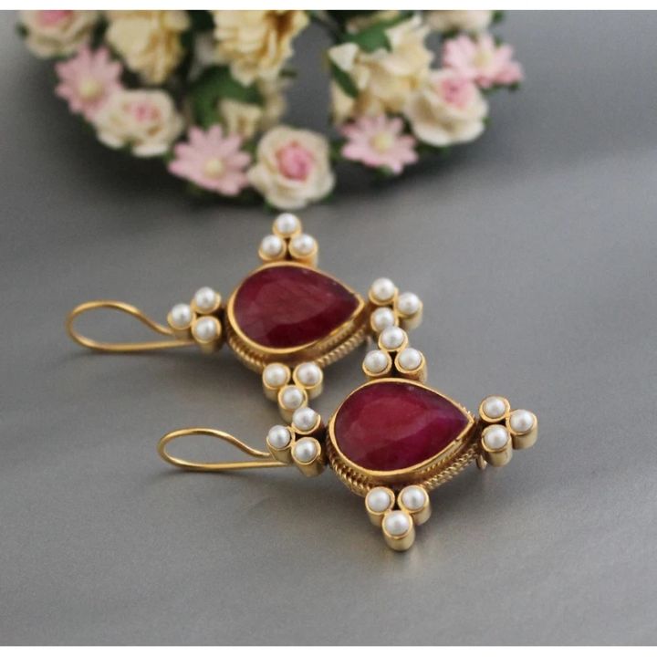 Elegant%20Retro%20Geometric%20Pearl%20Pendant%20Pendant%20Pendant%20Pendant%20Earrings%20Women's%20Exquisite%20Pendant%20Wedding%20Jewelry%20Gift%20-%20Image%206