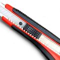18mm High quality utility paper cutter knife with 3 extra sharp blades. 