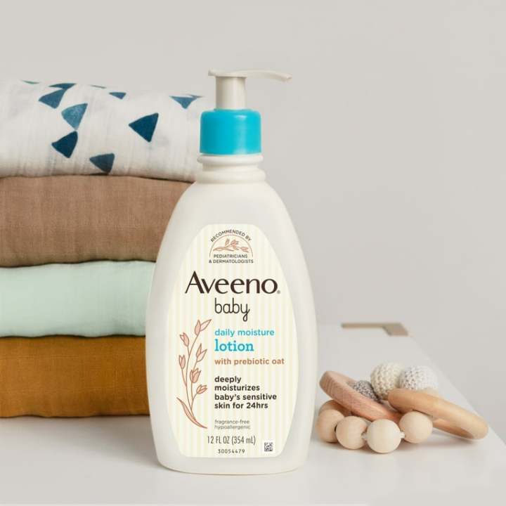 Aveeno%20Baby%20Daily%20Moisture%20Body%20Lotion%20for%20Baby%20and%20Toddler%20with%20Colloidal%20Oatmeal%20354ml%20-%20Image%205