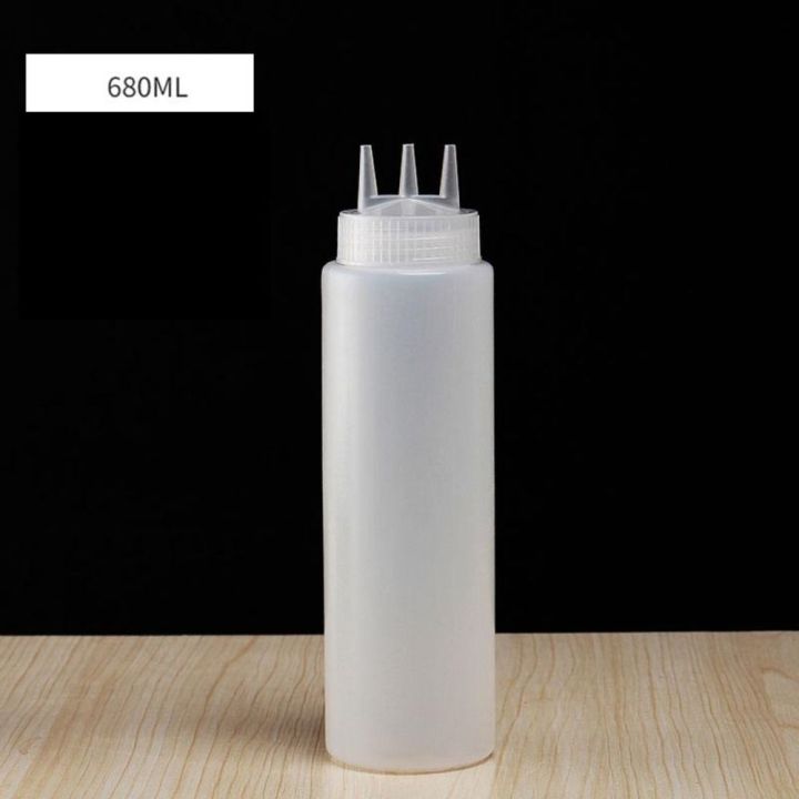 Plastic%20Squeezing%20Sauce%20bottle%20New%20Squeezable%20Graduated%20Jam%20Container%20Salad%203%20Nozzles%20Gravy%20Boats%20-%20Image%207