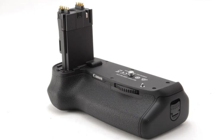Canon%20Battery%20Grip%20BG-E14%20for%20Canon%2070D/80D/90D%20w/Box%20Case%20AA%20Battery%20holder%20from%20-%20Image%203
