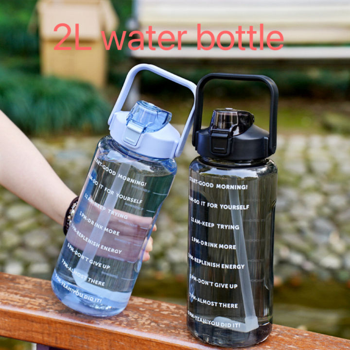 2L%20Portable%20Water%20Bottle%20Large%20Capacity%20Plastic%20Straw%20Water%20Cup%20Drink%20Bottle%20With%20Time%20Marker%20For%20Outdoor%20Sports%20Fitness%20-%20Image%202