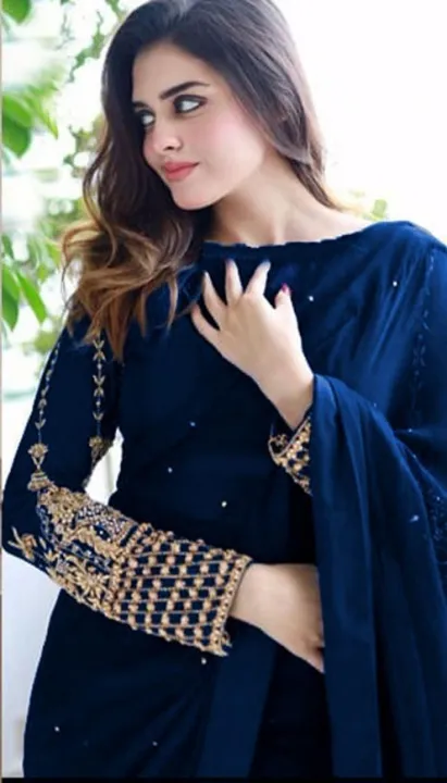 Fancy%20Stitched%20Saree%20for%20Girls%20%E2%80%93%20Embroidered%20Silk%20&%20Chiffon%20-%20Image%204