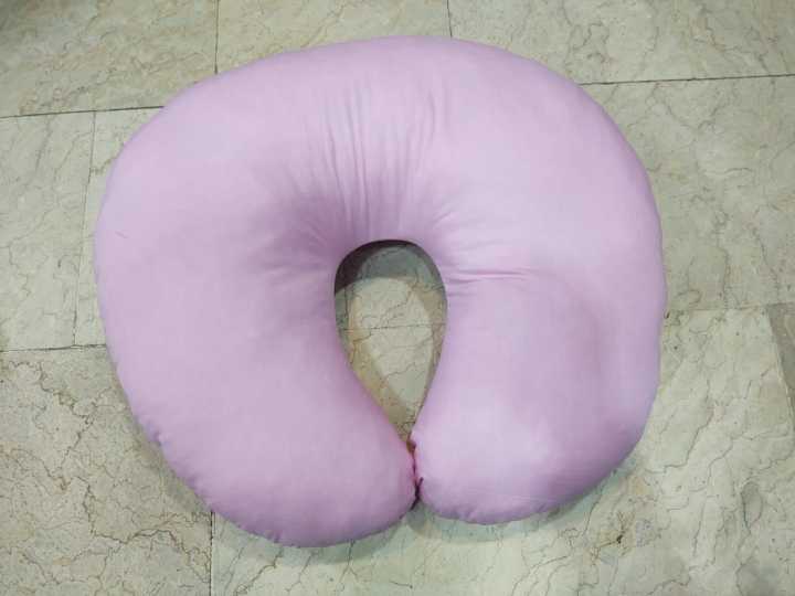 multifunctional%20nursing%20pillow%20available%20in%20different%20colours%20%7C%20little%20moon%20baby%20nursing%20pillow%20%7C%20baby%20nursing%20pillow%7C%20mother%20breastfeeding%20and%20bottle%20feeding%20%7C%20sitting%20suport%20-%20Image%207