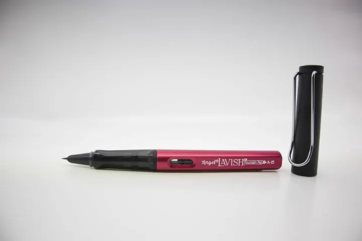 Angel%20Lavish%20Fountain%20Pen%20-%20Wing%20Sing%20Nib%20-%20Multicolor%20-%20Image%202