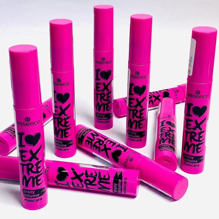 Essence%20I%20Love%20Extreme%20Crazy%20Volume%20Mascara%20-%20Image%202