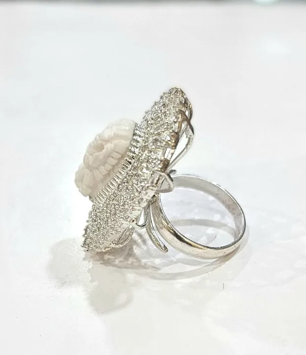 Chadi%20Ganesh%20Muga%20Zercon%20Diamonds%20Aauthi%20For%20Ladies%20-%20Image%204