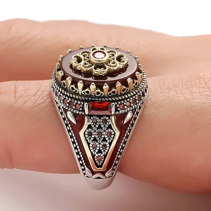Stylish%20Unisex%20Fashion%20Ring%20%7C%20Trendy%20Gender-Neutral%20Jewelry%20Accessory,%20-%20Image%205