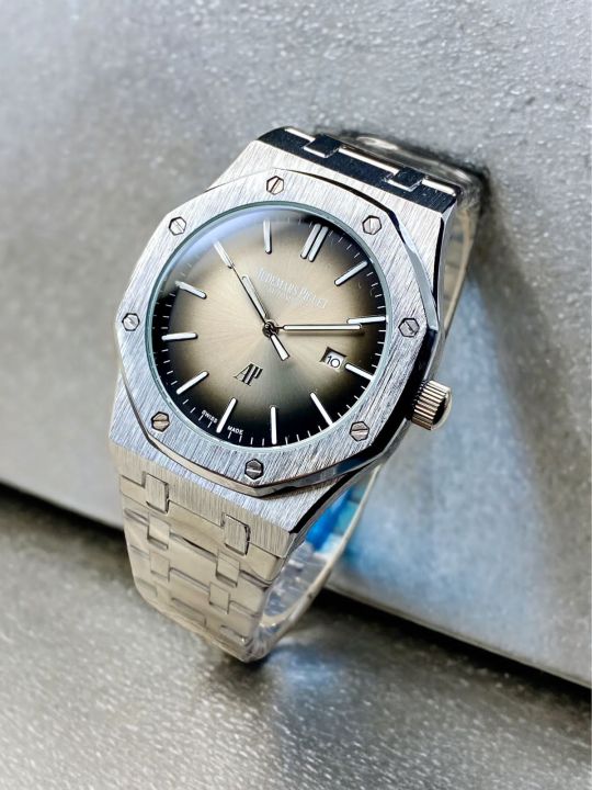 Audemars Piguet AP Model – Heavyweight Stainless Steel Watch with Date Function & Power Butterfly Lock