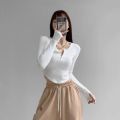 Womens Long Sleeve T Shirts Button V Neck Solid Color Ladies Slim Fit Fashion T-Shirt Women's Casual Basic Cropped Tops.