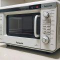 Panasonic Microwave Oven 20L. 