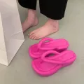 Lhfriday hot sale🎯Women's fashion kick shoes, high soles, beautiful work, thick and soft, comfortable to wear, not heavy feet, no girls.🎊There are 4 colors to choose the color tone to drive the skin, the foot is outstanding, not like anyone. click to.... 
