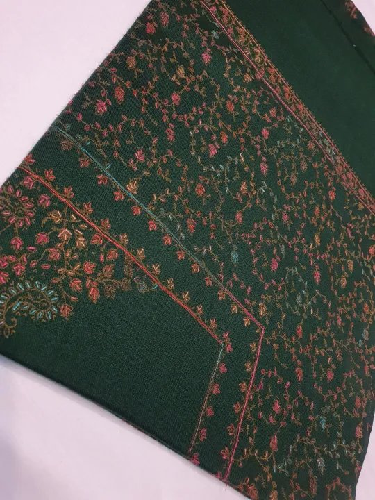 Winter%20Stoler%20Kashmiri%20Hand%20Embroidered%20Stoler%20For%20Women/Girls%20-%20Image%207