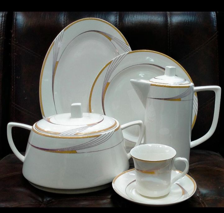 Dinner set Bone China 8 person /62 pcs set. premium finsihing