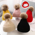 Fur pompom beanie. 