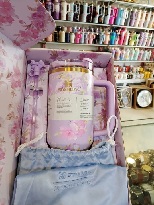 Stanley%20Tumbler%20X%20Love%20Shack%20Fancy%20Limited%20Edition%20Trendy%20Tumbler%20Stainless%20Steel%20Tumbler%20Travel%20Mug%20-%20Image%204