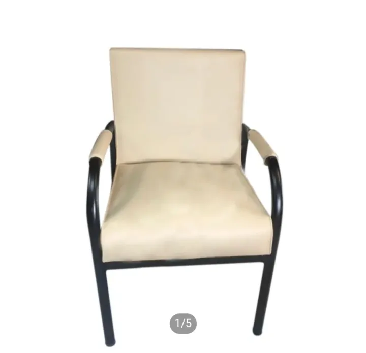 Straight-Backed%20Visitor%20Chair%20(FCVC%202)%20-%20Image%202