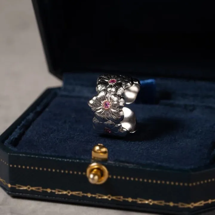 Exquisite%20Classic%20Series%20wire%20drawing%20craft%20Shiny%20Gardenia%20flower%20rings%20for%20women%20Copper%20plating%20Single%20Row%20crystal%20ring%20Jewelry%20-%20Image%207