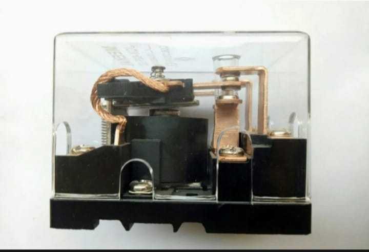 Auto%20Change%20Over%20Relay%20220V%20120A%20for%20Generators%20Wapda%20Solar%20inverter%20(2%20Line%20Changer)%202%20Meter%20Switching%20Automatic%20Changeover%20High%20Quality%20Pure%20Copper%20Wintop%20Meekal%20and%20Long%20-%20Image%205