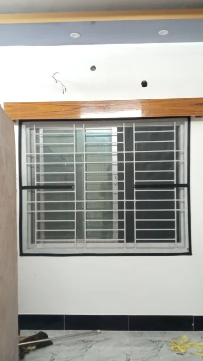 Export%20quality%20anti%20mosquito%20window%20net%20with%20Chain%20system%20(5%20feet%20/%205%20feet)%20-%20Image%205