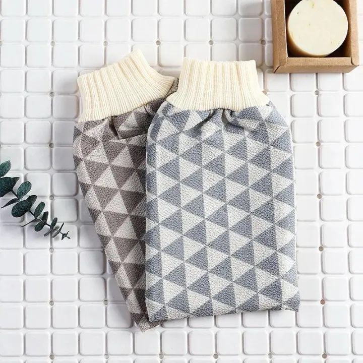 Exfoliating%20Glove%20Dead%20Skin%20Remover%20-%20Korean%20Body%20Scrubber%20Exfoliator,%20Deep%20Exfoliating%20Mitt%20for%20Body,%20Stimulates%20Blood%20Flow%20for%20Youthful%20Glow,%20Helps%20with%20Keratosis%20Pilaris%20KP%20(1pc)%20-%20Image%202