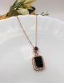 BLACK STONE NECKLACE. 
