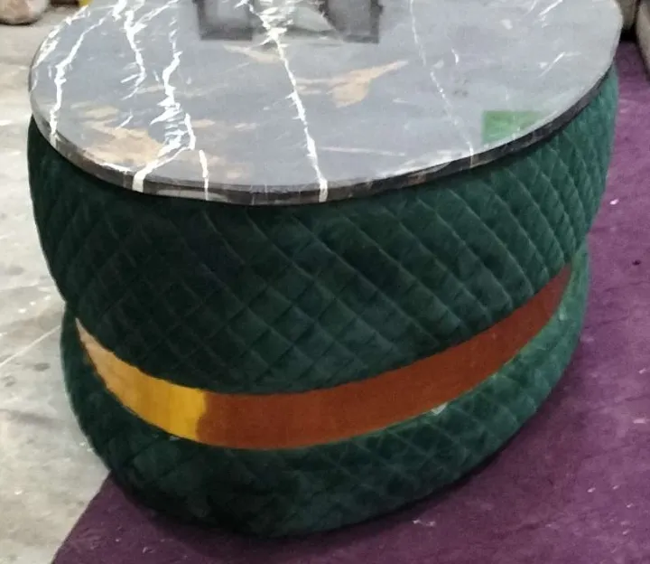 -%20Oval%20shape%20center%20table%20-%20Image%206