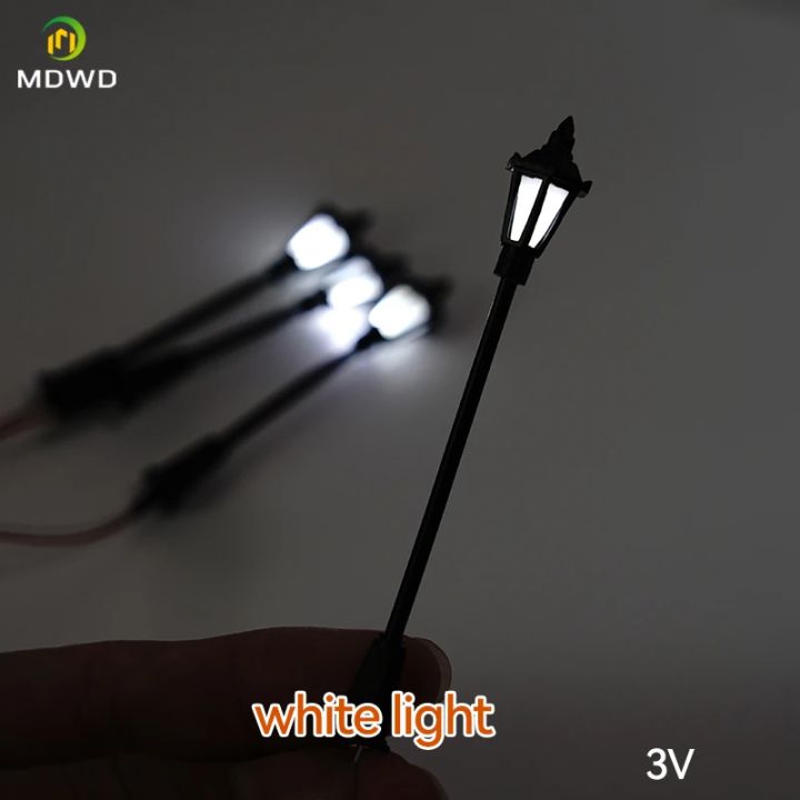 5pcs%20Layout%20Lamppost%20Model%20Lamp%20Railway%20Train%20Scenery%20Table%20War%20Game%20DIY%20Model%20Lamp%203V%20Lights%20Miniature%20-%20Image%205