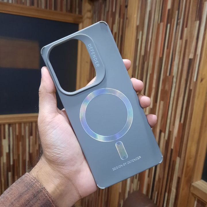 Defender%20Magsafe%20style%20camera%20protection%20phone%20case%20For%20Redmi%20note%2013%204G%20and%20Redmi%2013%20Pro%204G%20Back%20cover%20-%20Image%202