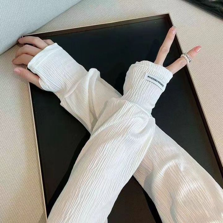 Wrinkle%20Ice%20Silk%20Arm%20Sleeves%20for%20Women%20Loose%20Fit%20Casual%20Outings%20Oversized%20Korean%20Style%20Driving%20Breathable%20Cooling%20Sun%20Sleeves%20-%20Image%203