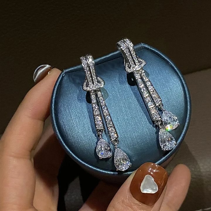 Huitan%20Bling%20Bling%20Long%20Tassels%20CZ%20Drop%20Earrings%20for%20Women%20Elegant%20Charms%20Wedding%20Party%20Jewelry%20Trendy%20Hot%20Sale%20Ear%20Accessories%20-%20Image%203