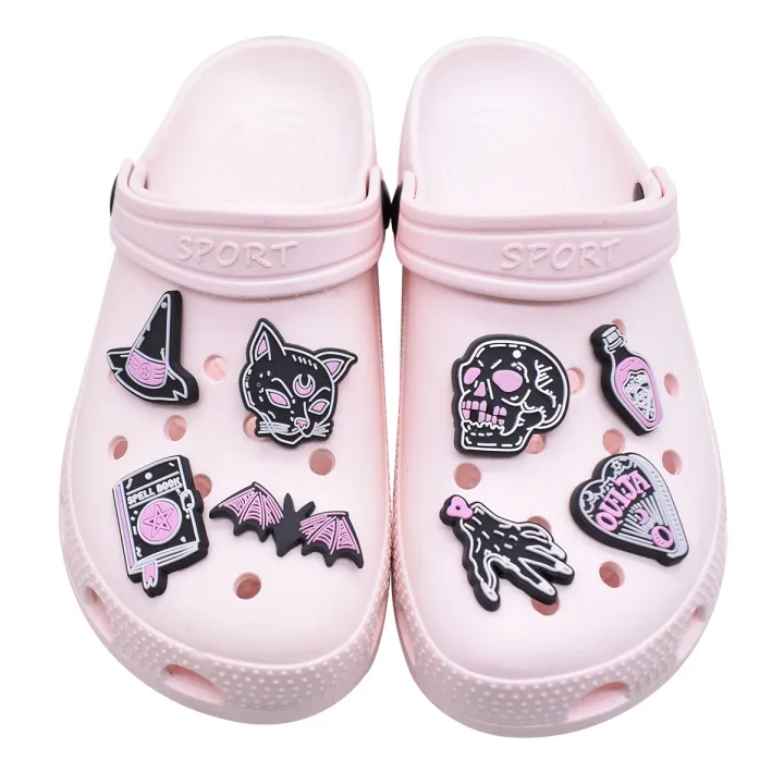 Gothic%20Witchy%20Hole%20Shoe%20Charms%20PVC%20Clog%20Buckles,%20Skull%20Bat%20Tarot%20Crystal%20Witch%20Hat%20DIY%20Sandal%20Halloween%20Decor%20Accessories%20-%20Image%202