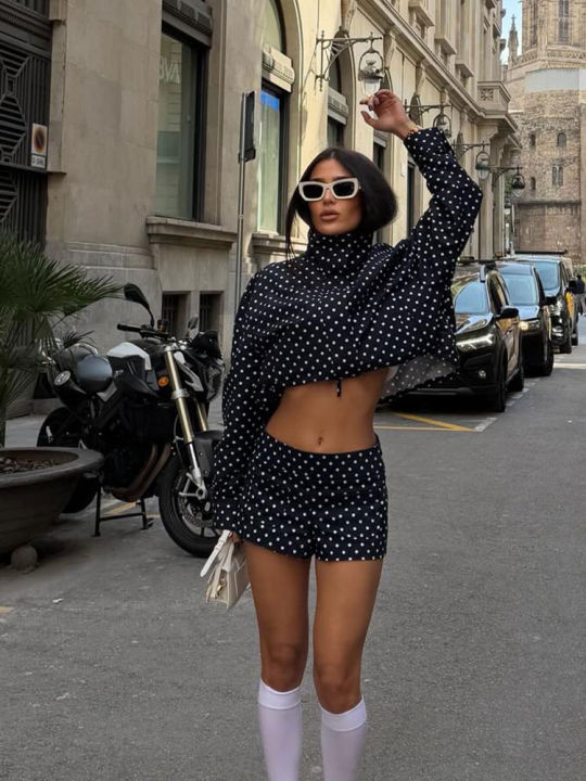 HH%20Women%20Fashion%20Polka%20Dot%20Coat%20Shorts%20Set%20Turtleneck%20Long%20Sleeve%20Zipper%20Jackets%20Slim%20Shorts%20Elegant%20Woman%20High%20Street%20Outfits%20-%20Image%206
