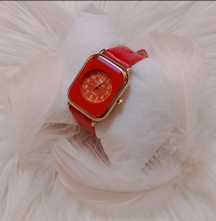 New%20design%20Eleven%20clean%20KMS%20watch%20%E2%8C%9A%20for%20women's%20-%20Image%209