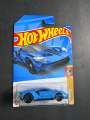hot wheels 17 FORD GT THEN AND NOW HOT WHEELS DIE CAST METAL CARS 1:64 scale. 