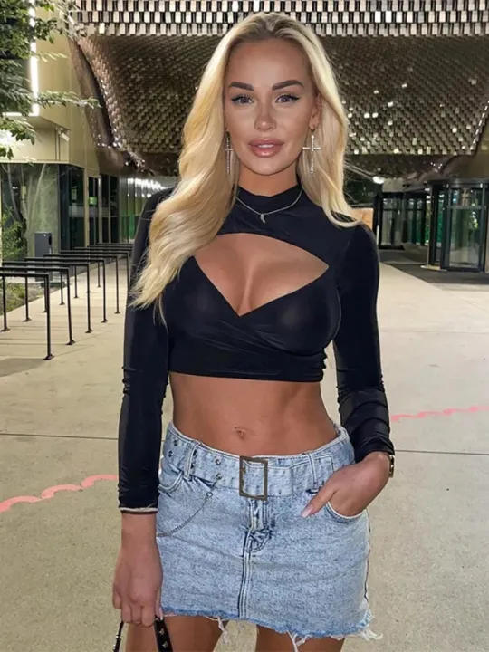 Hollow%20Out%20T%20Shirts%20For%20Women%20Streetwear%20Long%20Sleeve%20Crop%20Top%20Y2k%20Clothes%20Turtleneck%20Camisetas%20Skinny%20Ropa%20Mujer%20Hot%20Club%20Outfit%20-%20Image%208
