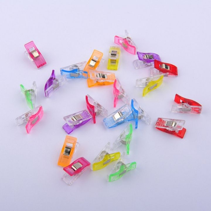 Multi-Color%20Sewing%20Clips%20Box%20%20%E2%80%93%20Stronghold%20Fabric,%20Leather%20&%20DIY%20Craft%20Clips%20%7C%20Durable%20Binding%20Clips%20for%20Crafting%20-%20Image%203