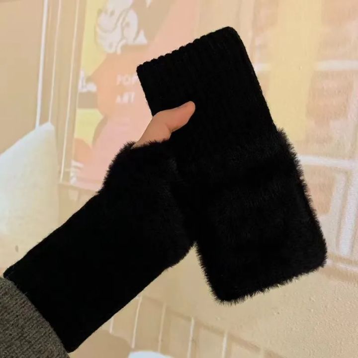 Warm%20Plush%20Half-finger%20Gloves%20for%20Women%20Autumn%20Winter%20Versatile%20Cute%20Cold-proof%20Half-finger%20Gloves%20Chirstmas%20%20-%20Image%206