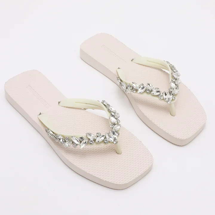 Trendin%20Mode%20Women's%20Beach%20Flip%20Flops%20Non-Slip%20Sole,%20Lightweight%20&%20Comfortable%20Slippers%20Summer%20Sandals%20-%20Image%204