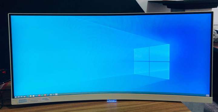 Philips%2034-Inch%20Curved%20Ultra-Wide%20WQHD%20Monitor%20without%20stand%20but%20wall%20mountable%20%20(Refurbished)%20-%20Image%202